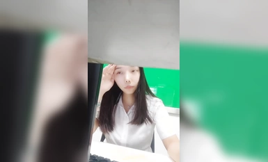 OL主播@陳住氣(李一茶)戴著跳蛋上班摸魚尺度福利秀 (6)