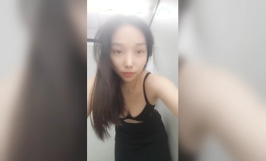 OL主播@陳住氣(李一茶)戴著跳蛋上班摸魚尺度福利秀 (2)