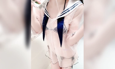 福利姬衛生間陽具自慰流水