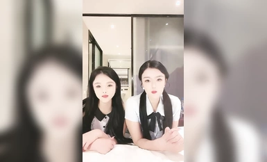 [Ru Ru Ru] เทพธิดาสองคนถูกแตกโดยไม่ใช้ถุงยางอนามัย การแสดงออกถึงความเพลิดเพลินของพวกเขานั้นยอดเยี่ยมมากในระหว่างการร่วมเพศ (2)