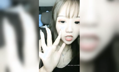 Ang Orange Little Lolita ay isang two-dimensional na twin-tailed na maliit na Lolita na nasa tuktok ng kanyang debut.