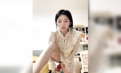 超清純高顏值人妻，大尺度性愛私拍泄密！一顰一笑都美如畫