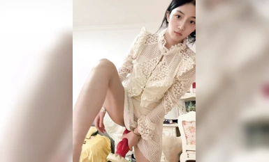 超清純高顏值人妻，大尺度性愛私拍泄密！一顰一笑都美如畫