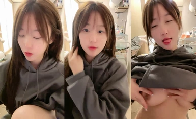 漂亮可愛學妹扣穴 自慰 爽出白漿  第二集 (1)