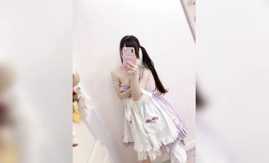 奶油肌膚純欲系美少女〖蔡小熊〗表面乖巧的萌妹子背地裡是個小騷貨 大長腿少女清純與風騷並存合集(1)
