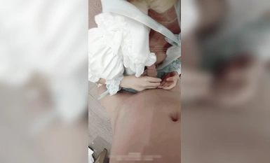 淫慾反差美少女【軟軟兔Lt774523412】洛麗塔小可愛成人禮，輕花嫁日系可愛Lolita合法蘿莉 白絲LO娘主動上位，軟萌乖巧被操的叫爸爸