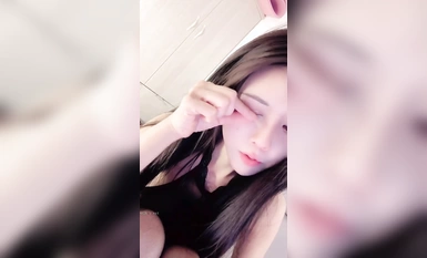 重い！世界一の美少女レアがついに全裸でスイング (3)