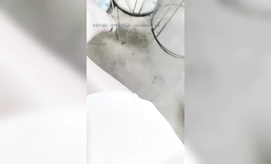 안색이 좋은 사무직 여성, 20시간 야외 근무 (5)