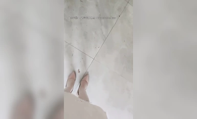 안색이 좋은 사무직 여성, 20시간 야외 근무 (5)