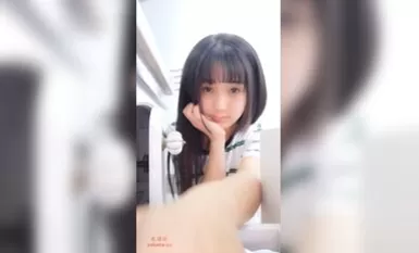 浴室尿内裤洗澡自拍诱惑摸逼视频720P高清