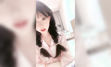 嫩到不講道理的高顏值嫩妹 聞聞醬 (6)