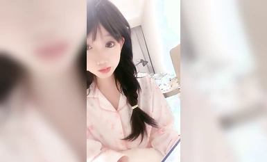 嫩到不講道理的高顏值嫩妹 聞聞醬 (6)