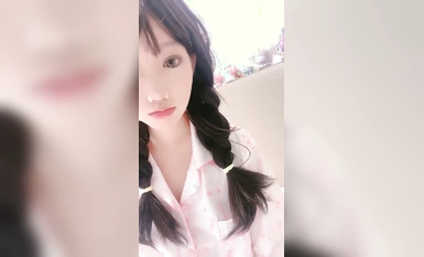 嫩到不講道理的高顏值嫩妹 聞聞醬 (4)