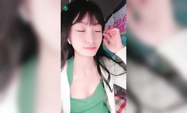 乖巧鄰家高顏值學妹 嗚崽醬 49部合集  (44)