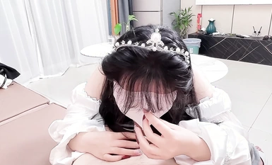 清純女神〖櫻空桃桃〗淫盪表妹成年獻身，用肉體獻身表哥 想做哥哥的新娘，女神極品蜜桃小豐臀愛了么