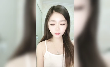 頂級綠播女神下海【卟葯醬紫】超級漂亮！抖臀騷舞誘惑~ (5)