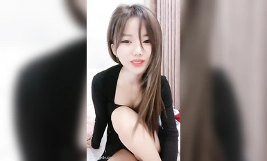 キュートなバニー巨乳オナニーショー (4)
