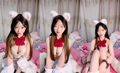 [04 Senior Sister Kumita ng Tuition] Magandang Loli na estudyanteng babae na may magandang dibdib at puting tigre na puki Nagsasalsal gamit ang mga props habang pumapasok at pumulandit (1)