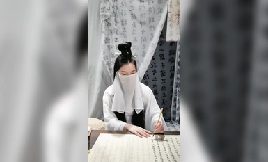 2024年2月新作，上戲畢業，藝術才女，脫光了的周芷若翩翩起舞【繁花女主（我在上戲學表演）】滿足男人一切幻想，超美！ (2)