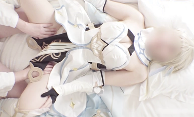 Nữ thần đầy mê hoặc và quyến rũ [Aliceholic13] là một người đẹp chân dài và khí chất. Cô ấy là một nữ thần cosplay anime, bị tàn phá ở nhiều tư thế. Cô ấy cực kỳ dâm đãng, điên cuồng và hét lên 1.