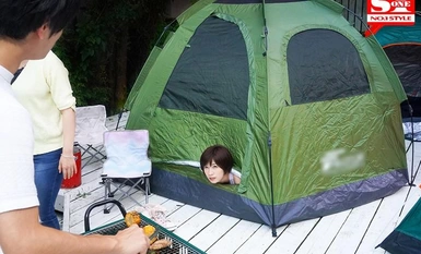 [モザイク破壊]SSNI-690 ネトラレテント ～旦那が肉を焼いている14分間にテントの中で寝取られ続ける巨乳妻～ 奥田咲