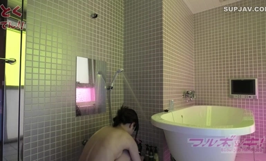 FC2-PPV-4314571 [本物(18)200☆年生！童顔○リのフェラ］〈メンパブ彼ピにしかデレない**〉ひょっとこフェラ＆喉凸イラマでびゅるびゅる口内発射～お小遣いのため、と言いながらもいじられまくって搾られちゃいました♪