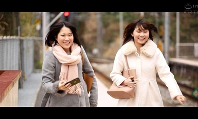 LZBS-103 Wandering lesbians - 两个女孩独自释放心灵和阴部的旅行 - 精选最佳 5 小时。