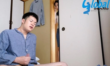 NEWM-073 Quan hệ tình dục bất thường thực sự: Người mẹ năm mươi tuổi và con trai của bà Phần 18: Người mẹ dâm dục với bộ ngực khổng lồ làm hư con trai sinh viên đại học của bà, Kaoru Shimazu