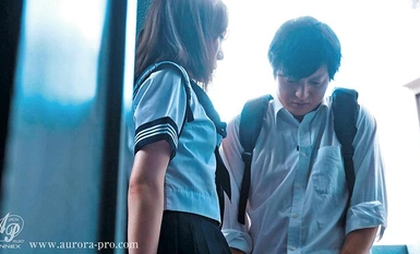 APNS-334 Ginawa kong laruan ang isang Yankee schoolgirl sa isang pinahirapang manika ng karne. Si Momo Shiraishi
