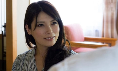 MBM-803 女性在无法发出声音的情况下达到高潮......她们感觉如此美妙，以至于疯狂......但她们抑制住自己的声音，痛苦地尖叫......然后高潮四起！