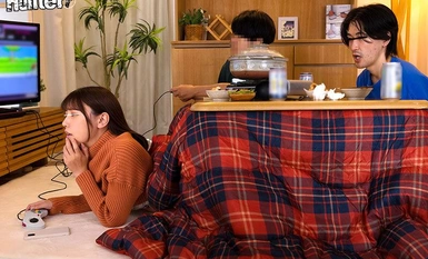 HUNTC-049 "평소보다 더 젖어 버렸어요..." 친한 친구 앞에서 친한 친구의 여자친구와 몰래 몰래 몰래 밀착 섹스!