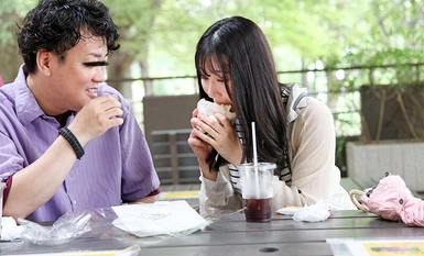 DANDY-903 ヌキ無し人妻メンエスで出会ったおばさんセラピストと意気投合！店外デート中に勃起したらラブホに誘われ…ご休憩2時間で何度も中出しさせてくれました。