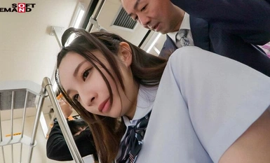 [Mosaic Destruction]SDAB-303 Badannya menggeletar dan bertindak balas secara sensitif terhadap jari tebal lelaki tua itu. Dua orang berulang-alik ke sekolah menaiki kereta api dan creampie Kira Sorano