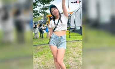 SDAM-092 Gadis perayaan musim panas terlalu comel. [Termasuk 2 orang yang mampu membawanya ke khemah dan 3 orang yang bersetubuh]