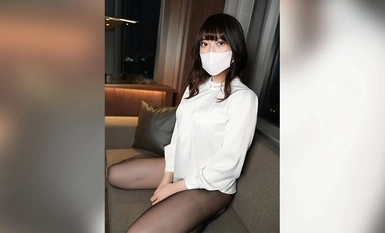 FC2-PPV-4309877 ※初回数量限定※★素人メス狩り★エッチなスマホ屋さん・めい27歳★発情しっぱなしの汁だくまんこにゴム無しちんぽで生ピストン★連続中出し