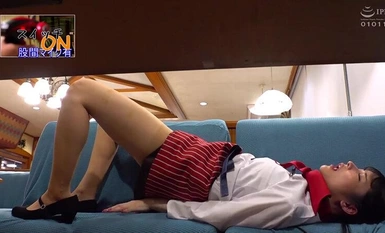 ZOZO-182 Memalukan! Gadis cantik benar-benar lucah perempuan big bang voltan pemutar 85 kali ganda! Pemutar bom yang membuatkan anda inkontinensia di luar rumah tanpa belas kasihan dengan getaran yang sangat kuat dari alat urut elektrik dimasukkan ke dala