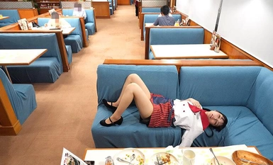 SVSHA-017 Malu! Gadis cantik benar-benar lucah voltan pemutar big bang 85 kali ganda! Seorang gadis restoran keluarga yang bekerja sambilan mempunyai pemutar bom yang dimasukkan ke dalam lelaki ketatnya yang menyebabkan ketidakmampuannya tanpa belas kasih