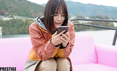 [โมเสกถูกทำลาย] ABF-073 [ชุดพร้อมลายเซ็นถูกแจกโดยลอตเตอรี] อาศัยอยู่ในห้องหนึ่งห้องกับหญิงสาวลึกลับ "สาวธรรมดาที่ทำงานเป็นพนักงานทำความสะอาดโรงแรมแห่งความรัก" และ "คนนอนไม่หลับไร้ประโยชน์" พบกันและมีเซ็กส์อย่างบ้าคลั่ง... เรมุ สึซึมิริ