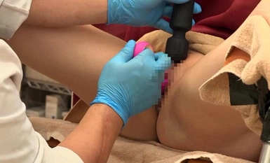 UMD-902 妇产科医生猥亵！21我们要进入一个什么都不知道的年轻妻子的身体，说这是一种治疗！