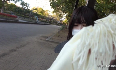FC2-PPV-4272391 第一枪，面对面！明日限量发售！黑发柔顺双尾的性感女郎放学后叫来一个胖子，两人秘密行动......该回家了，但他们连续两次被干得欲仙欲死，直到 20:00 宵禁！