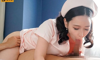 WAAA-342 熟練おっぱいテクでヌキまくりパイズリ神乳ナース 挟んで吸って舐めて中出し連射！金玉カラっぽクリニック 佐山愛