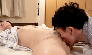 PARATHD-3902 21連発！爆睡している女のおま●こをこっそりいじる4時間SP