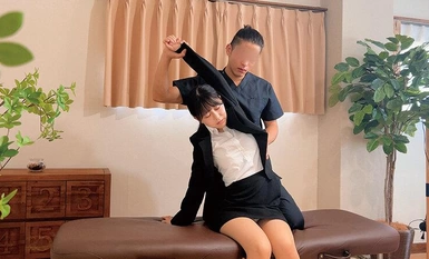 HRSM-029 性骚扰嫁接门诊 - 4个隐秘的大胸rixo女郎在求职中 - 她们脱掉衣服时的风情万种！性骚扰按摩 → 原始刺痛！