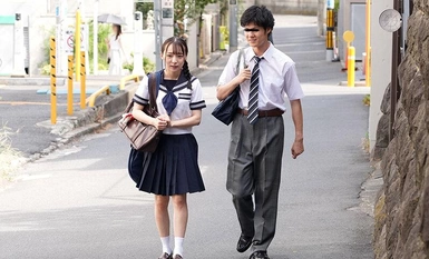 DANDY-898 都合のいい地味女子をハメ部屋に連れ込んでヤリチン校生が入れ替わり立ち替わりセックス漬け。