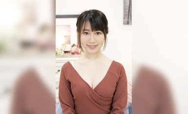 109IENFH-21702 新宿で出会ったうぶな女の子が性の悩みを抱える男と「素股オイルマッサージ」に挑戦！生マンにヌルヌルこすれるチ◯コに発情しちゃって『マ○コに入れちゃうw』そのまま生ハメ中出しSEX！！ 宇佐美玲奈