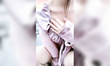 屋外の巨乳のジャンピングエッグ (23)