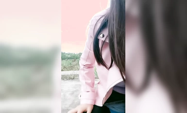 ジャンピングエッグを着ている屋外の巨乳 (21)