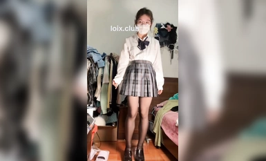 狍崽飯 (狍崽子) 穿JK的女大學生