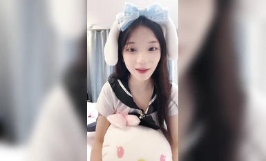 Nữ sinh siêu dễ thương với đôi tất đen trắng đưa Xiaoyu về nhà (8)