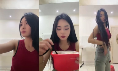 灬超級漂亮！【燦爛冬瓜】極品學妹~道具摳穴自慰~雙女御姐~全裸騷舞~爽死了~! (24)